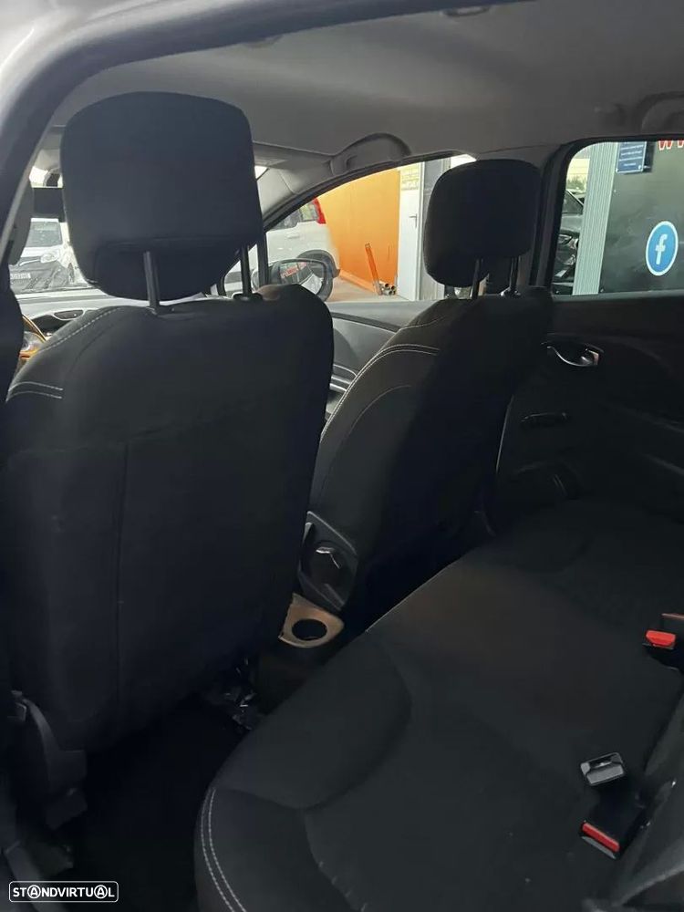 Renault Clio Sport Tourer 1.5 dCi Limited - 17