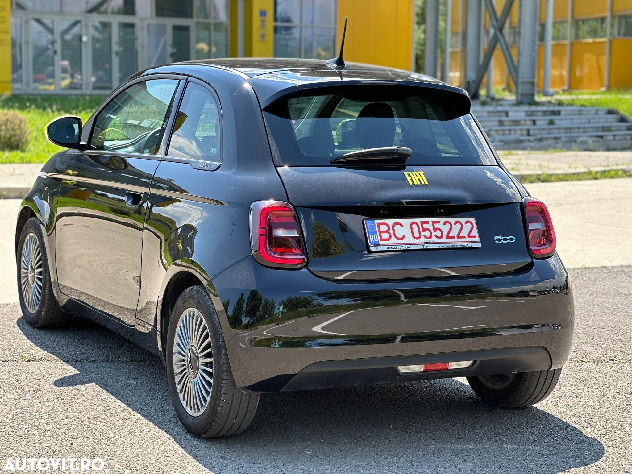 Fiat 500 500e Action - 4