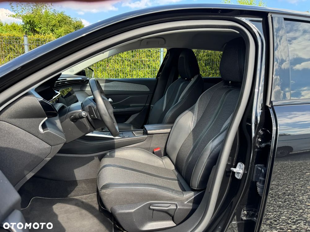 Peugeot 308 1.2 PureTech Allure Pack S&S EAT8 - 24
