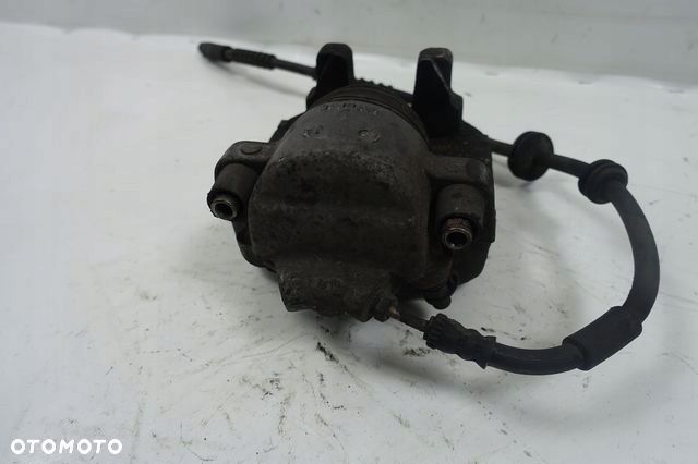 BMW F10 F11 2.0 D PRZEDNI ZACISK HAMULCOWY prawy - 6