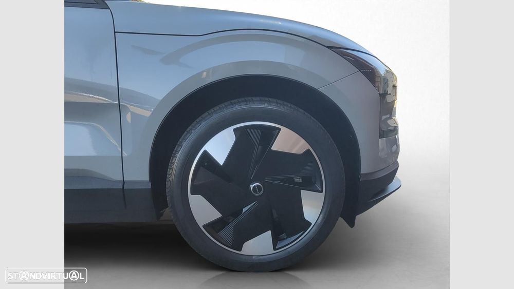 Volvo EX30 69 kWh Single Motor Extended Range Plus - 11