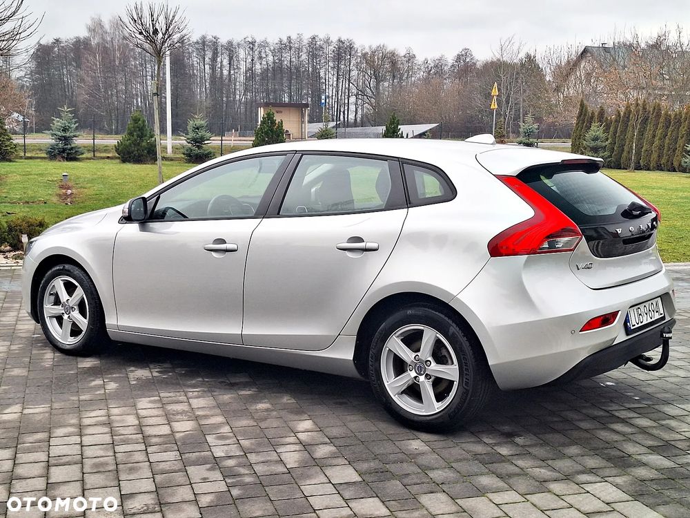 Volvo V40 ver-d2-kinetic - 4