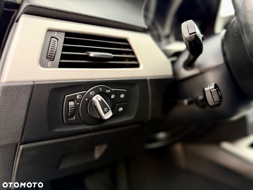 BMW Seria 3 - 16