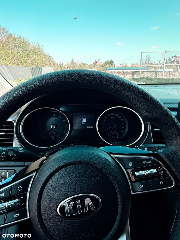 Kia Ceed - 13