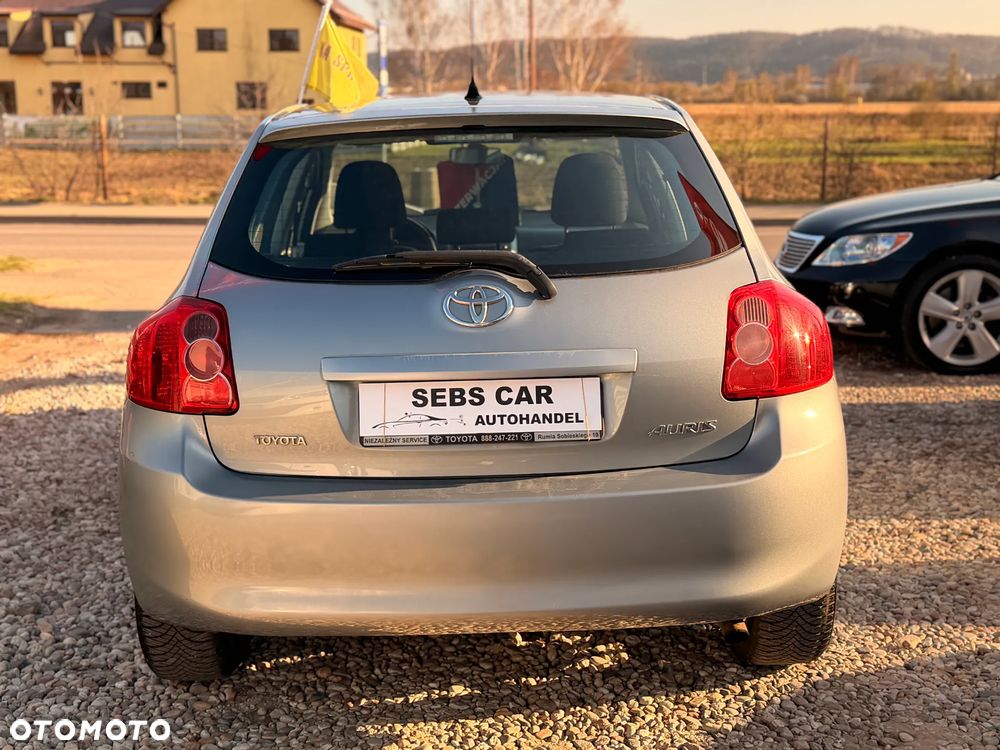 Toyota Auris 1.33 VVT-i - 6