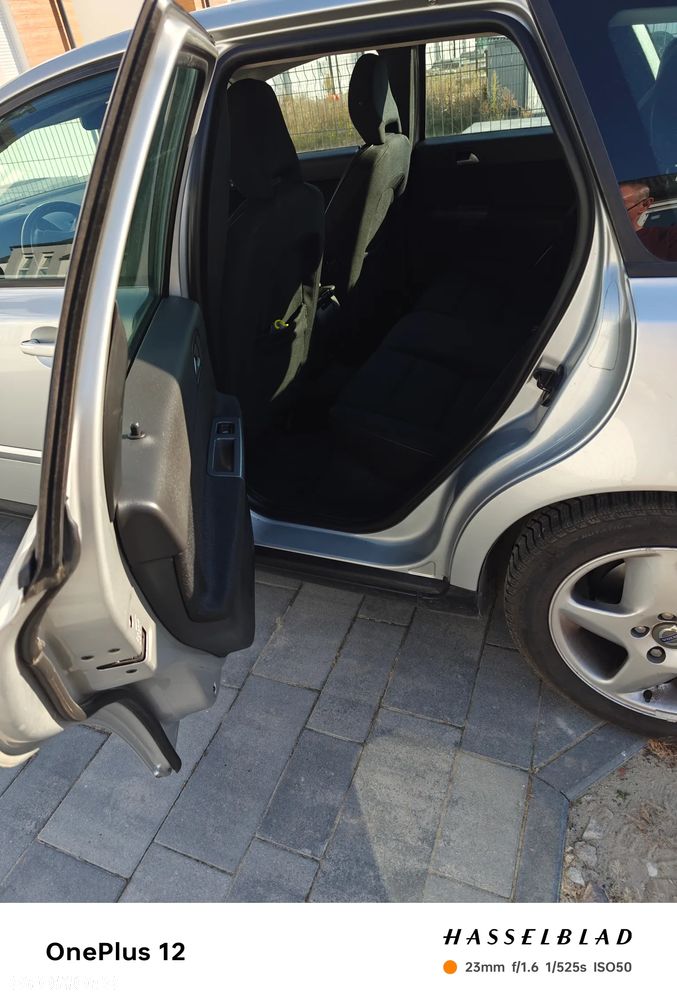 Volvo V50 1.6D DPF DRIVe - 9