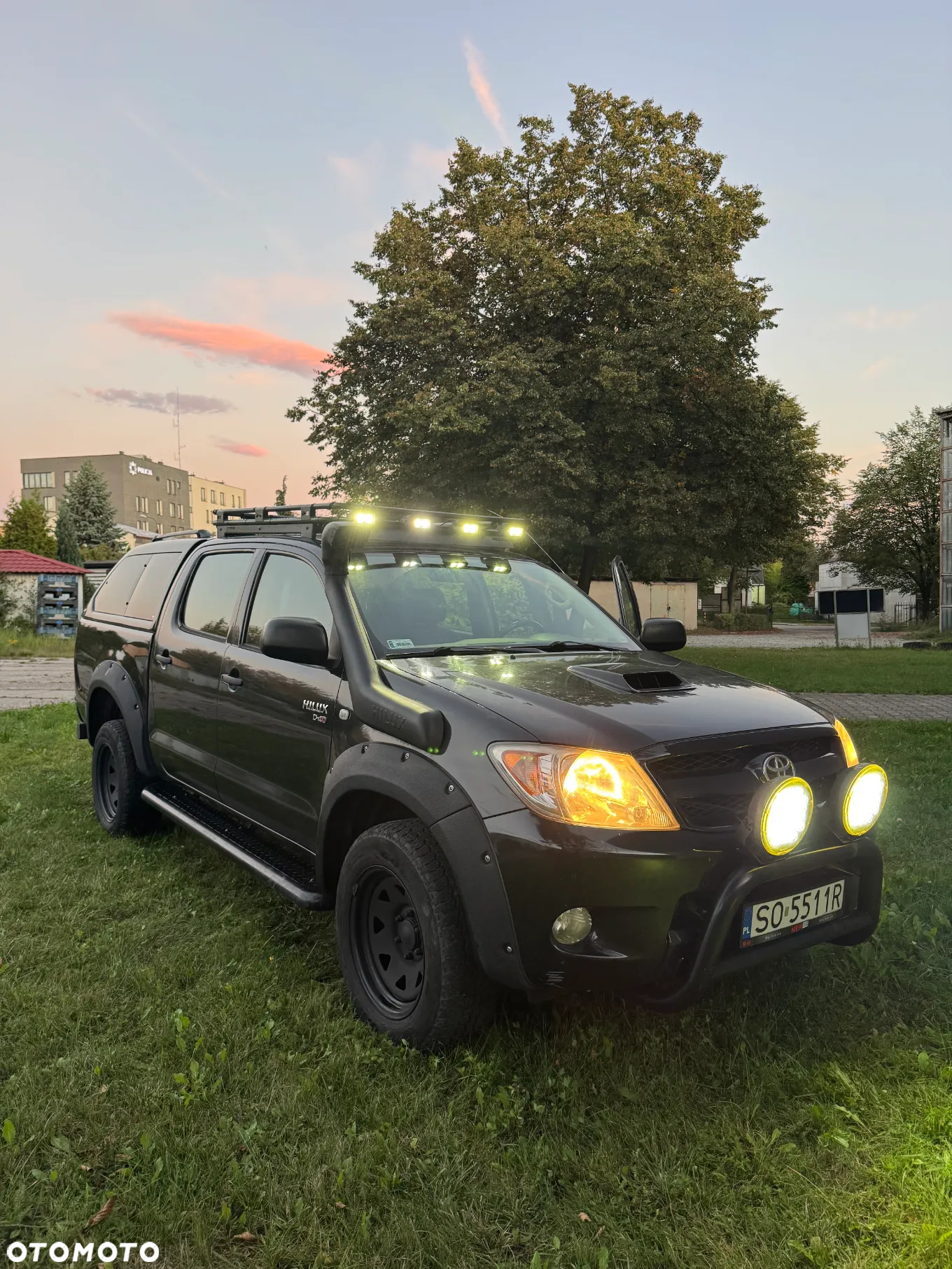 Toyota Hilux 2.5 D-4D DLX + - 3