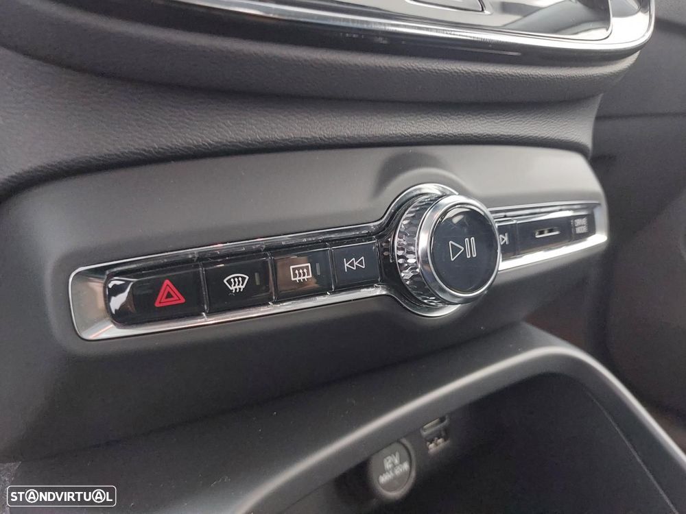 Volvo XC 40 1.5 T5 PHEV Inscription Expression - 26