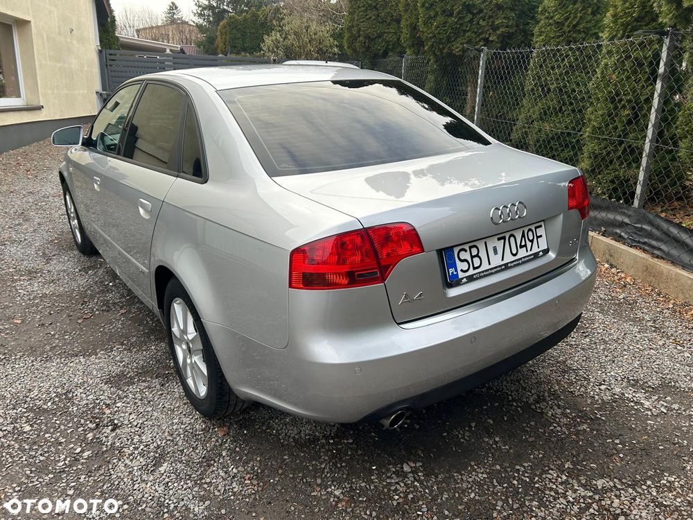 Audi A4 Limousine - 2