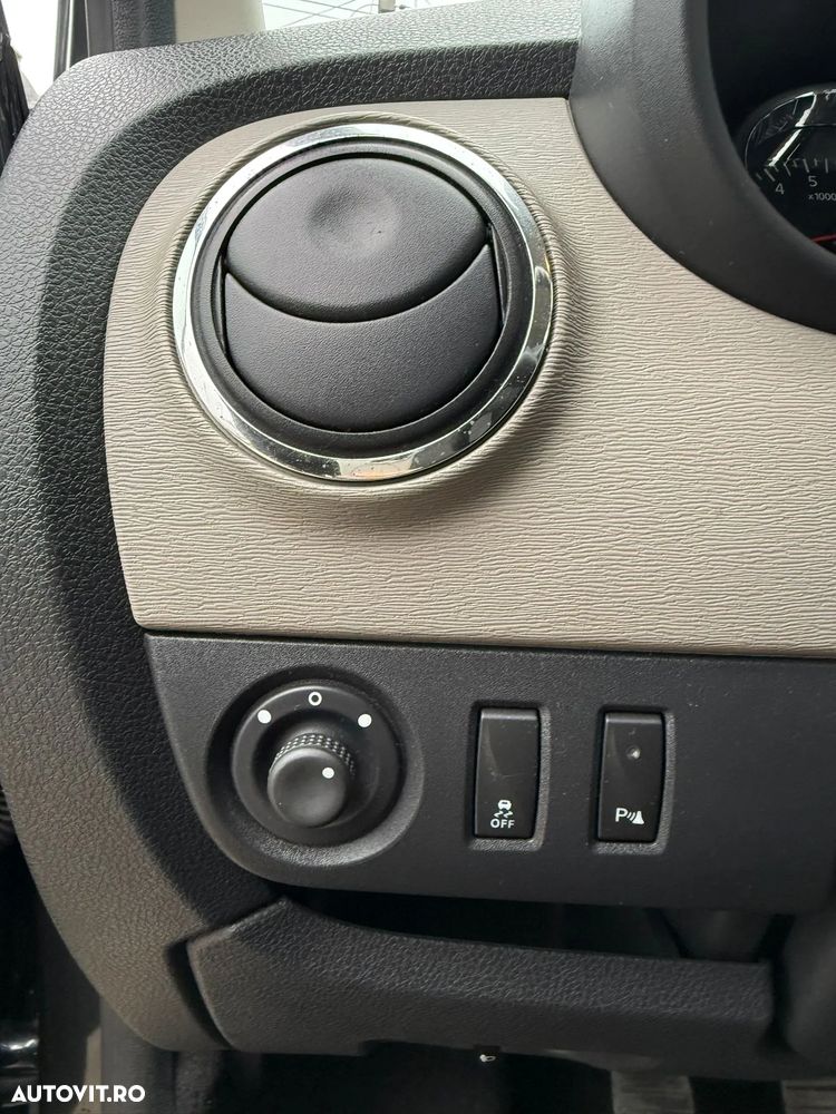 Dacia Lodgy dCi 90 Laureate - 14