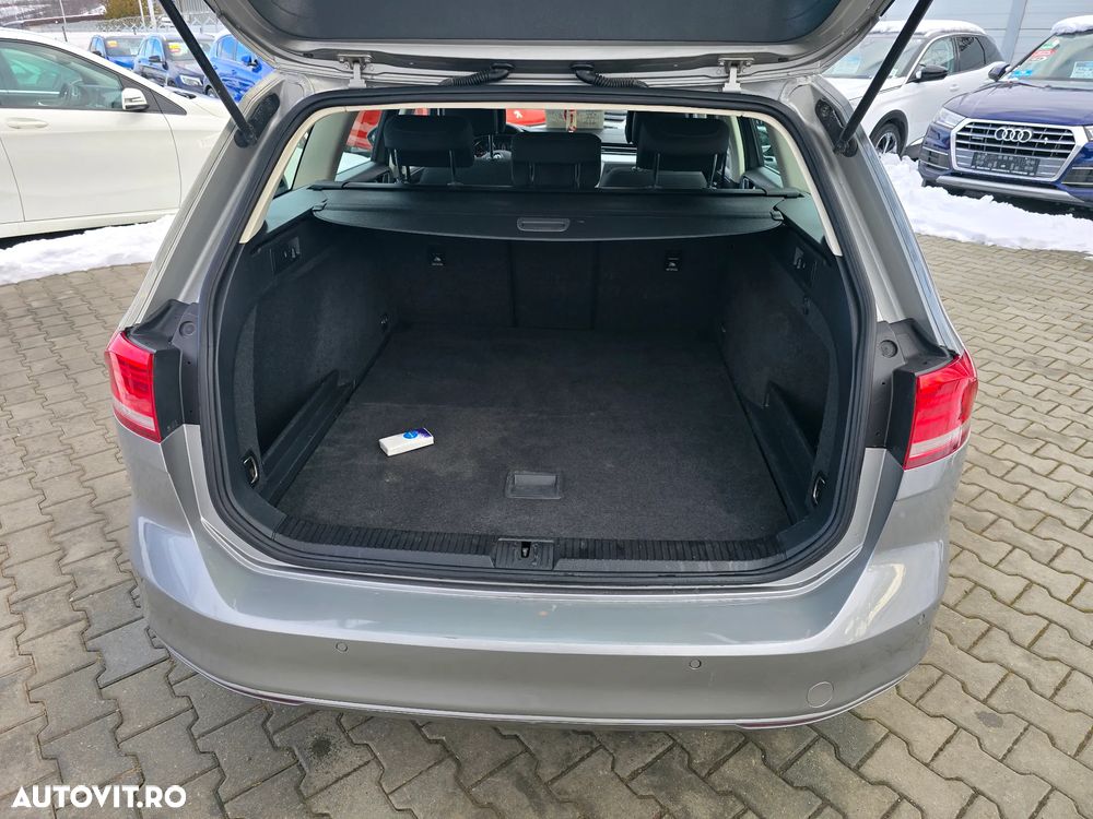 Volkswagen Passat 1.6 TDI (BlueMotion Technology) DSG Comfortline - 10