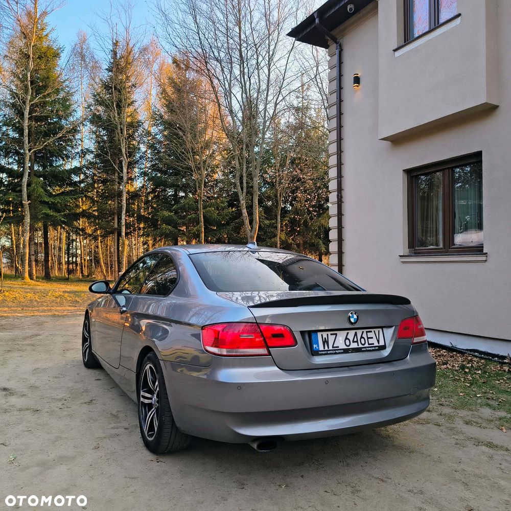 BMW Seria 3 320d - 4