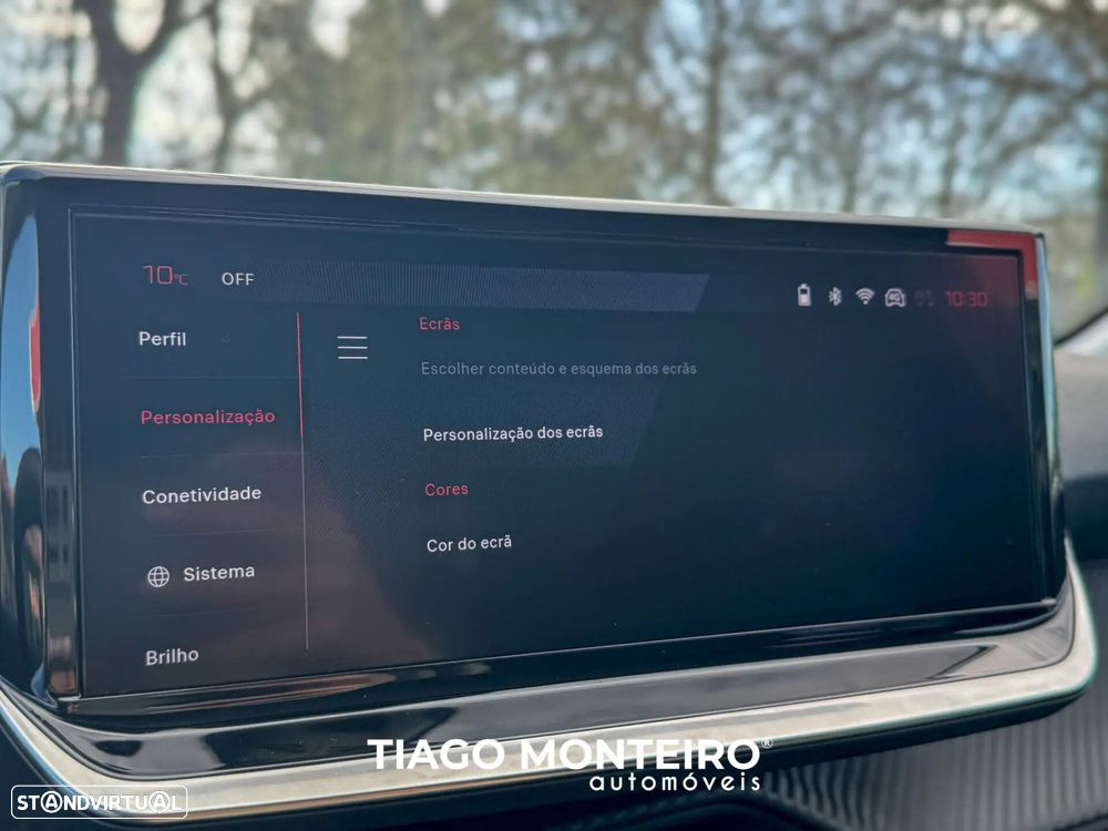 Peugeot 208 1.2 PureTech Allure - 44