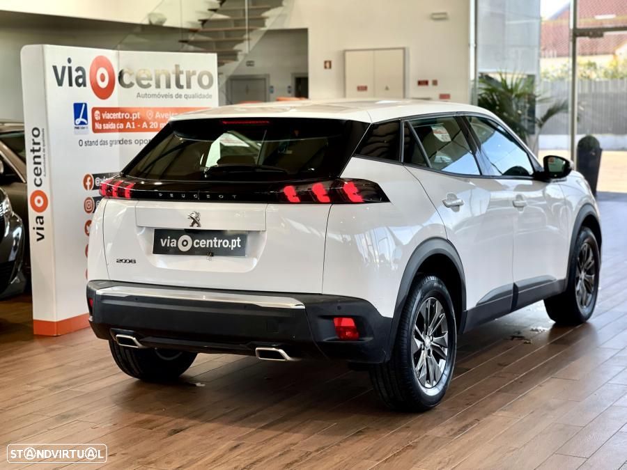 Peugeot 2008 1.2 PureTech Active Pack EAT8 - 3
