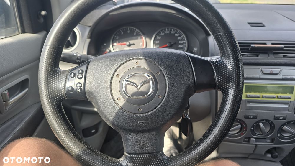 Mazda 2 - 8