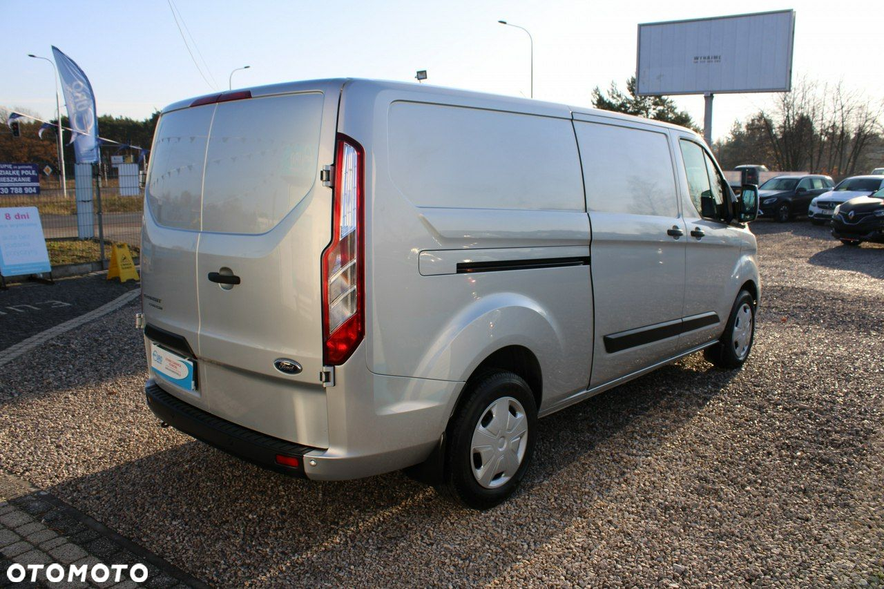 Ford Custom - 7