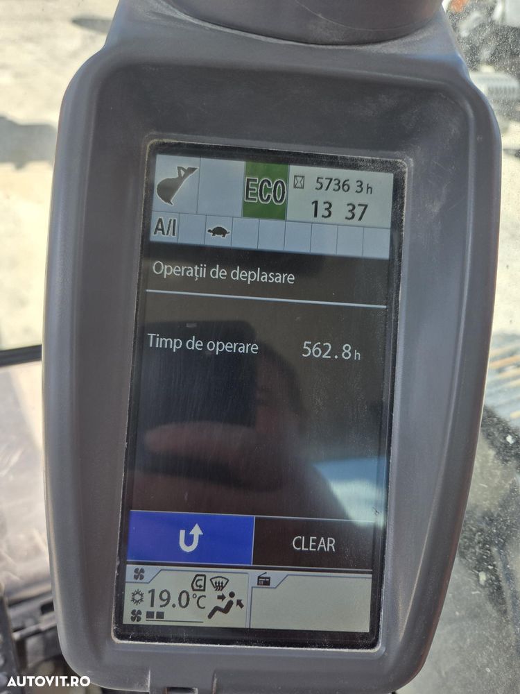 Hitachi ZX250LCN-6, 2019, 5.737h, CUPLA RAPIDA, cupa 1,55mc, inst picon, inst rotire, camera spate si laterale, latime 2,99m, ad sapare 7m, 3 pompe hidr HITACHI, consum 11,8l/h, lant 80% ok, ridica 16t, posibil leasing 3 ani-PROMOTIE 89.900 EUR+Tva - 28