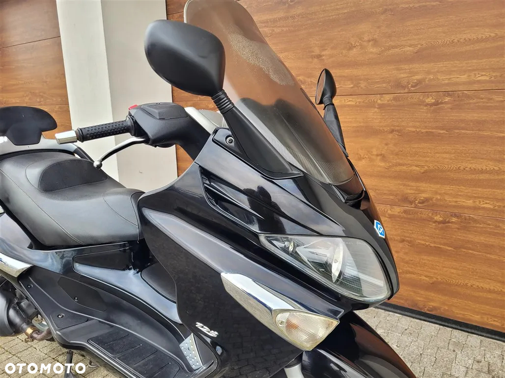 Piaggio Xevo - 3