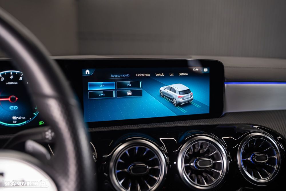 Mercedes-Benz A 250 e AMG Line - 31