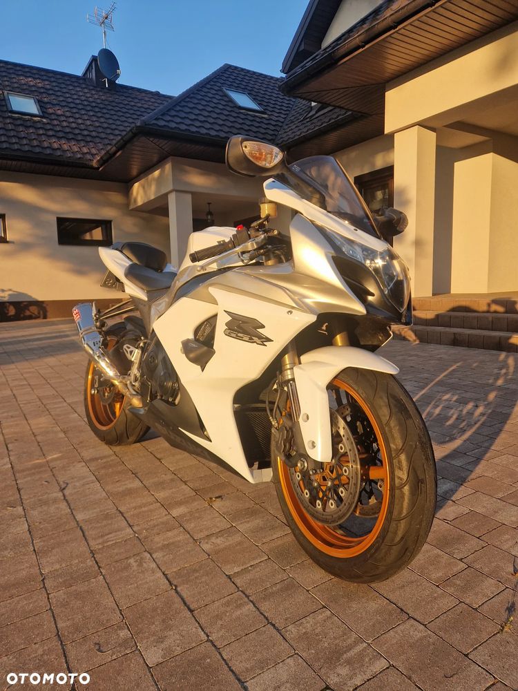 Suzuki GSX-R - 8