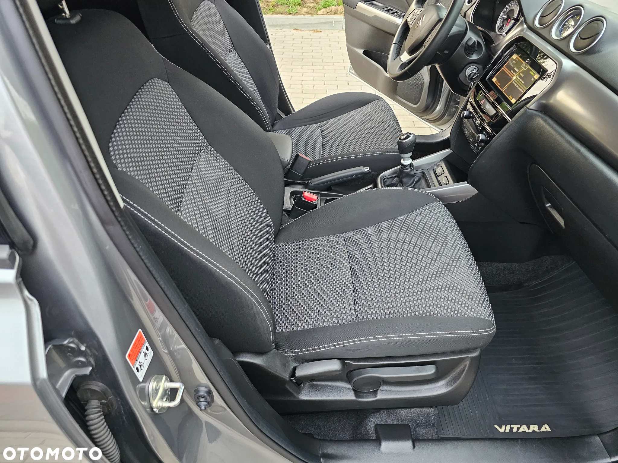 Suzuki Vitara 1.4 Boosterjet Premium 2WD - 13