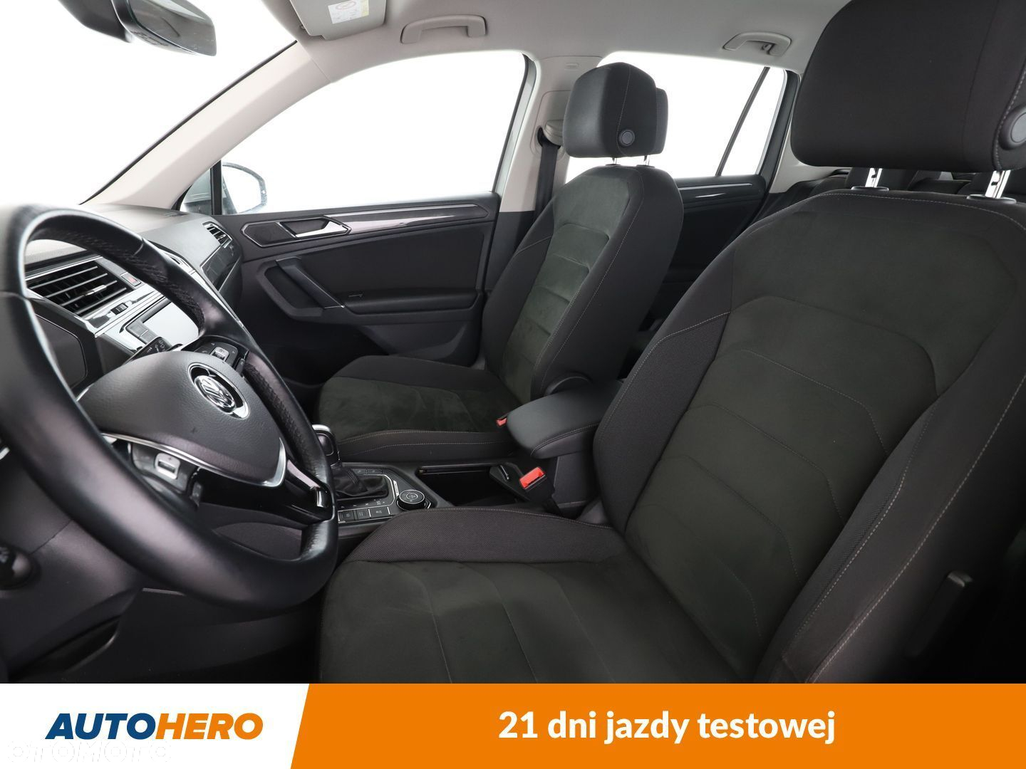 Volkswagen Tiguan - 10