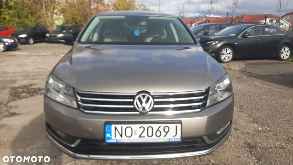 Volkswagen Passat 2.0 Blue TDI SCR Comfortline - 7