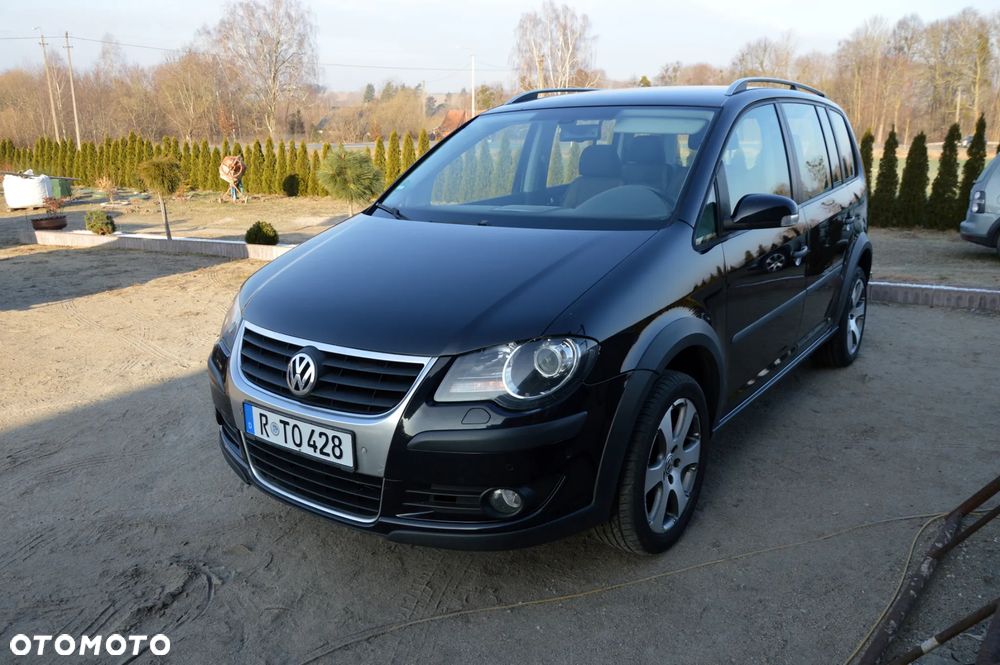 Volkswagen Touran 2.0 TDI DPF Cross - 1