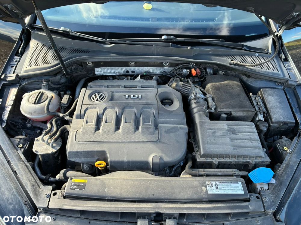 Volkswagen Golf 2.0 TDI BlueMotion Technology Edition - 11