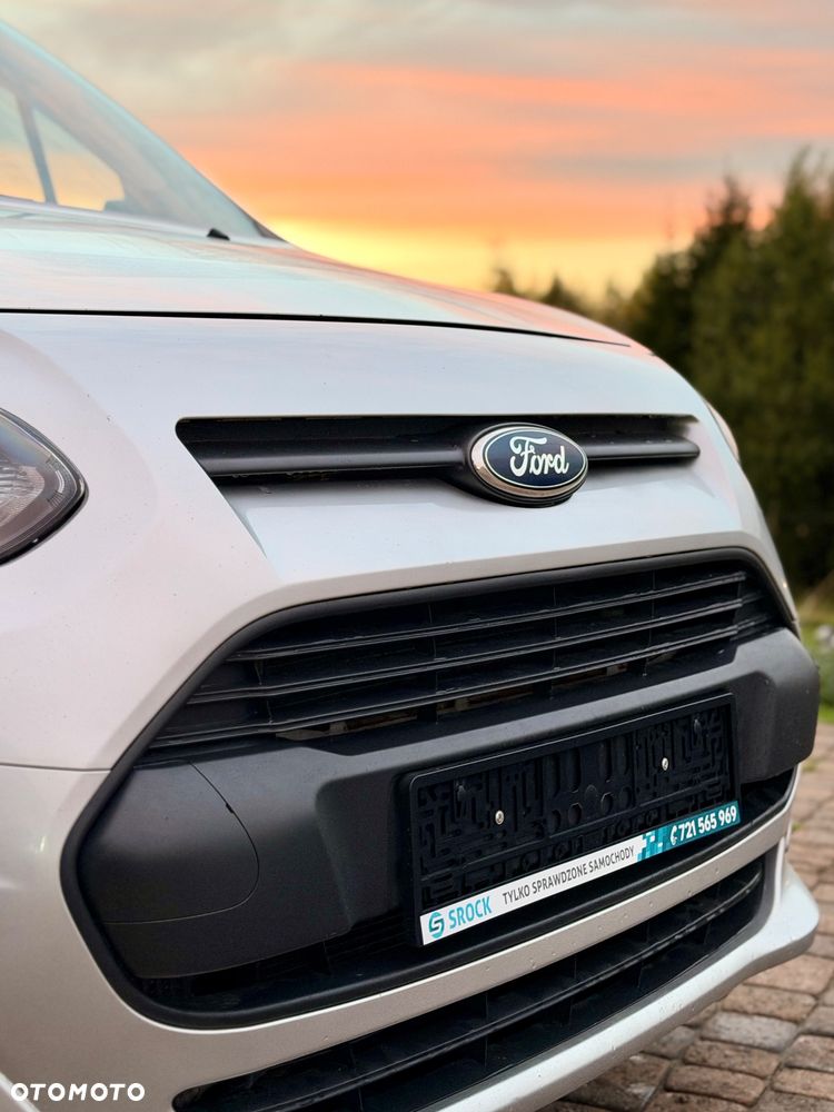 Ford Transit Connect - 10