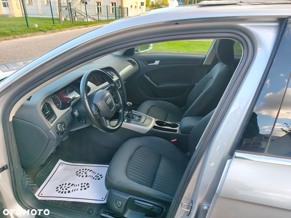 Audi A4 Limousine - 7