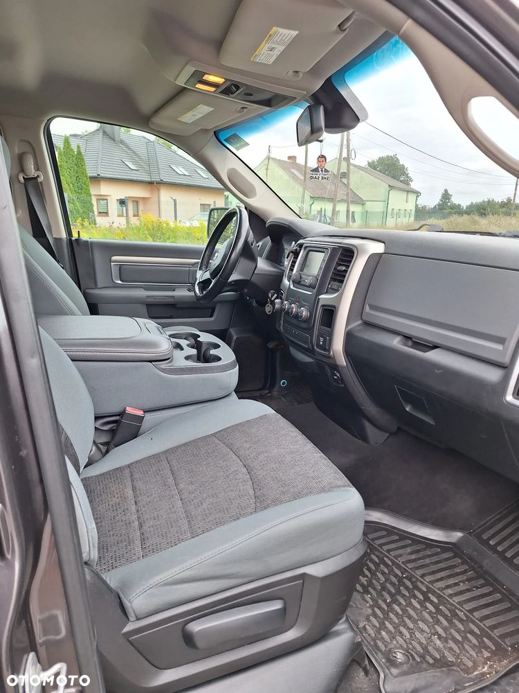 RAM 1500 - 12