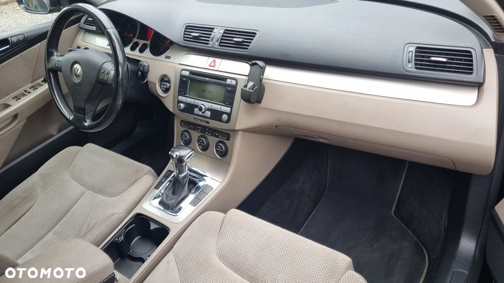 Volkswagen Passat Variant 2.0 TDI DPF DSG Comfortline - 14