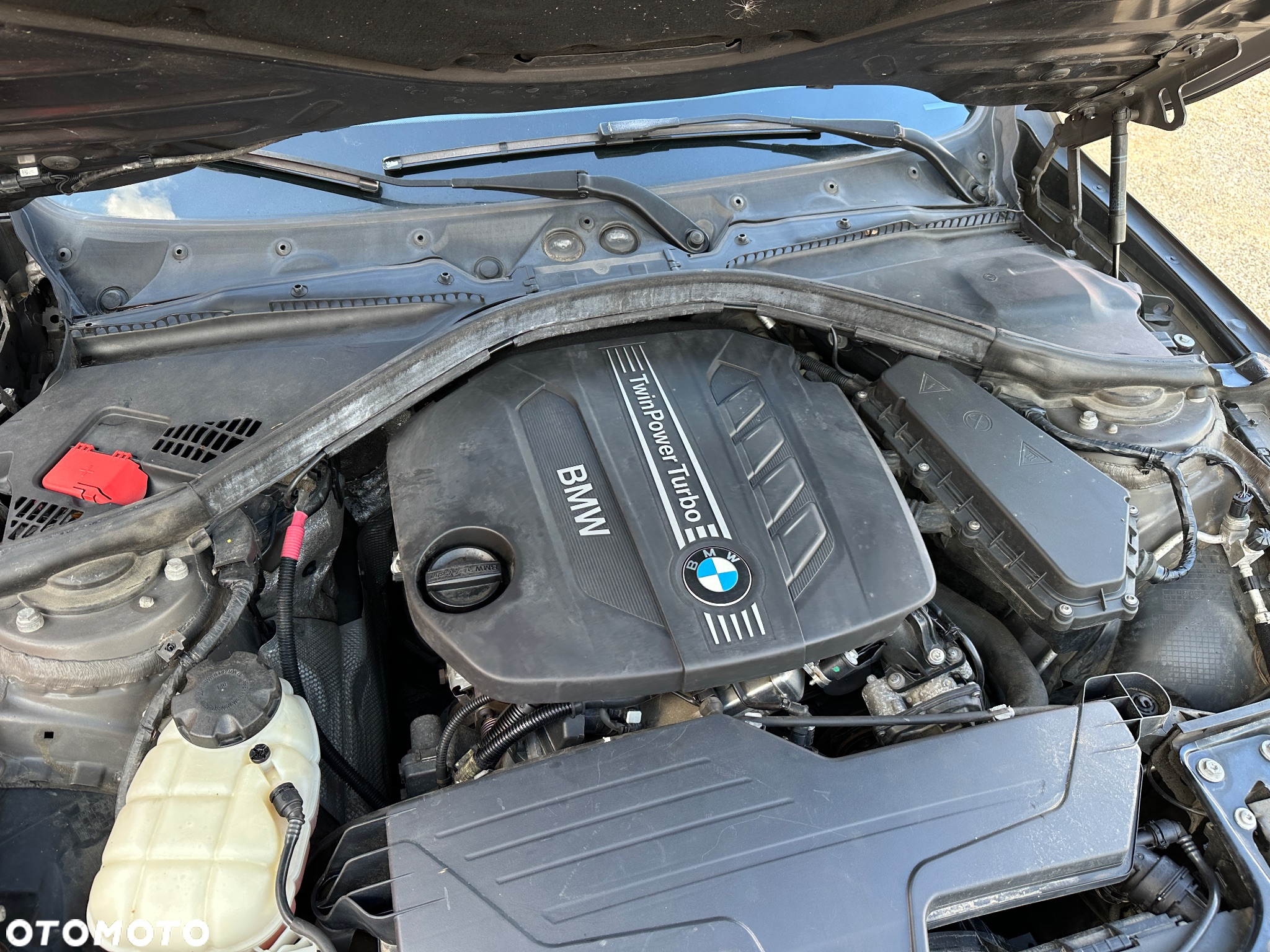 BMW Seria 3 318d DPF Touring Edition Exclusive - 33