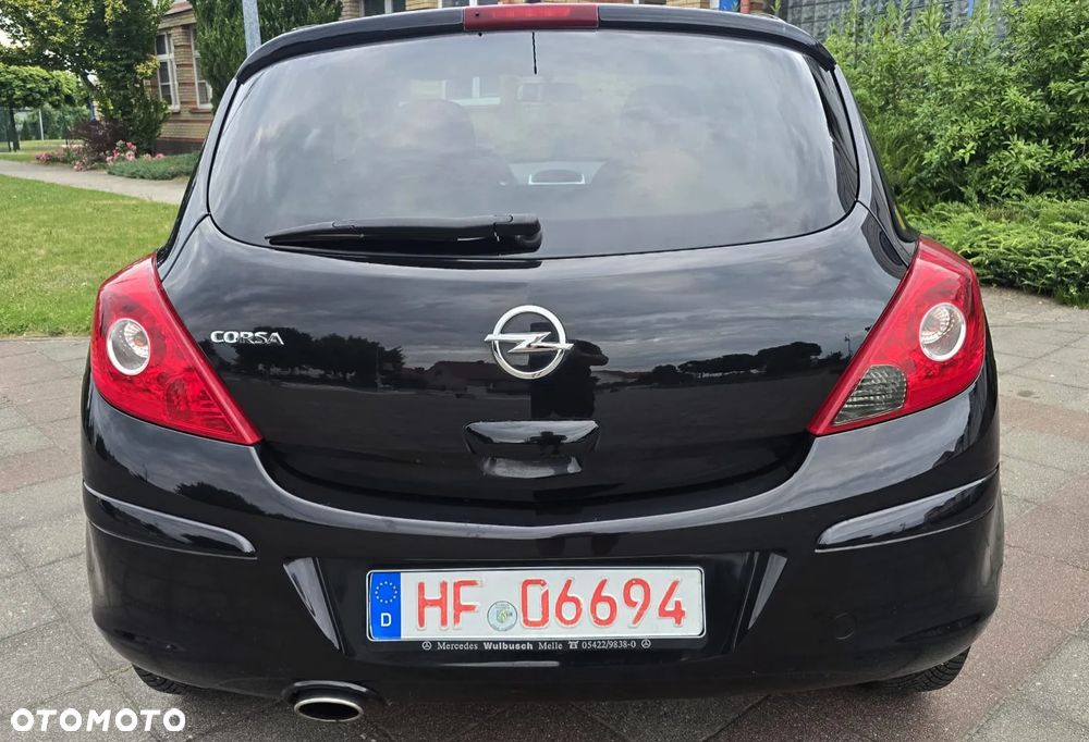 Opel Corsa 1.4 16V Satellite - 16