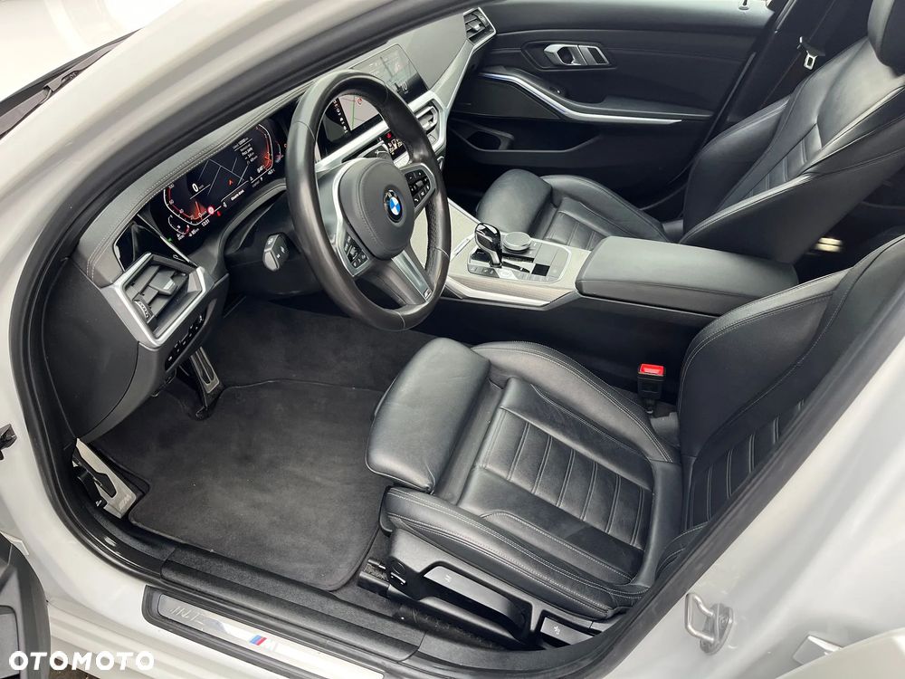 BMW Seria 3 330d M Sport sport - 15
