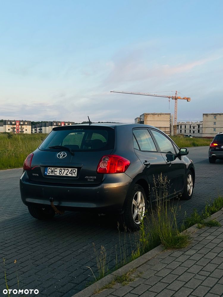 Toyota Auris 2.0 D-4D Prestige - 5