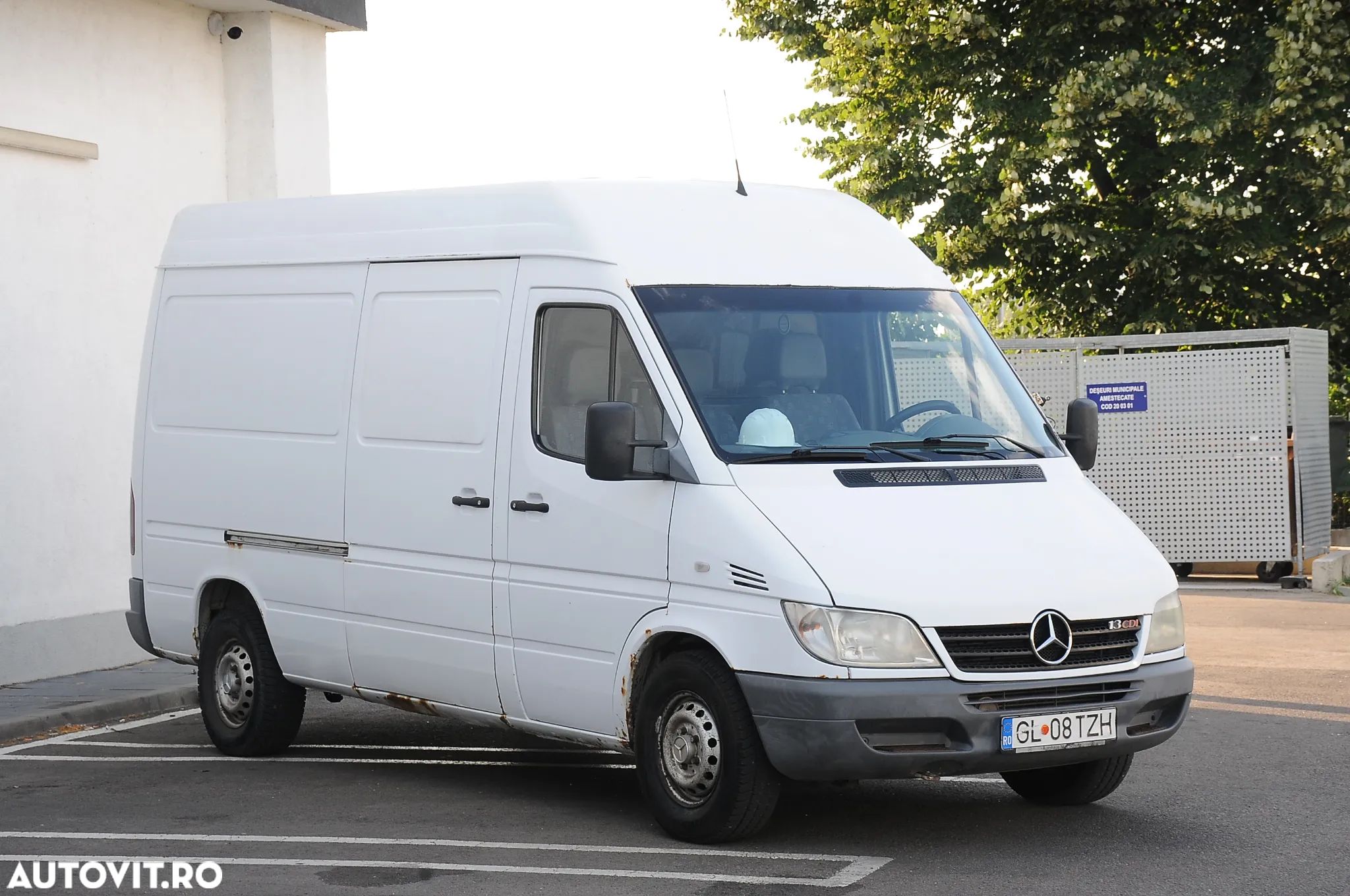 Mercedes-Benz Sprinter - 1
