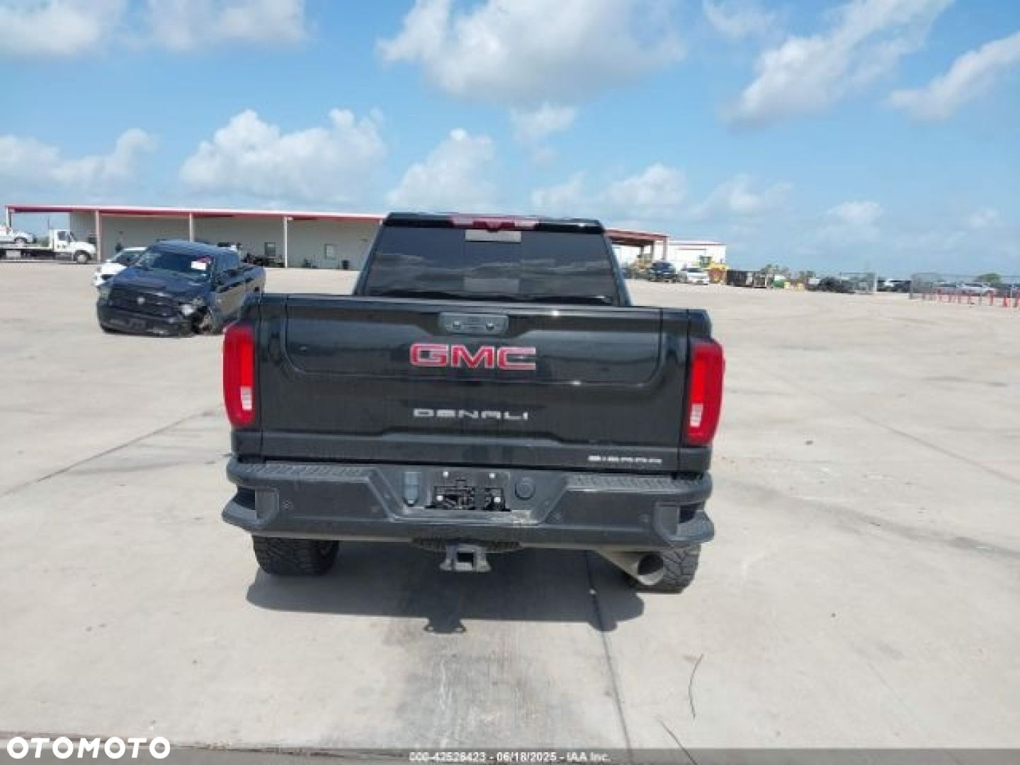 GMC Sierra - 8