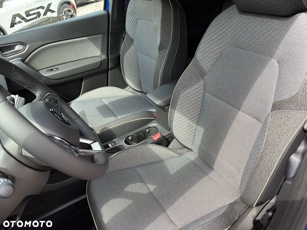 Mitsubishi Grandis - 11