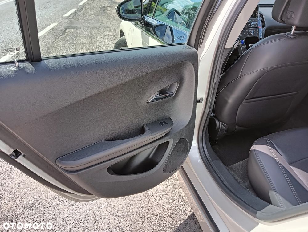 Opel Ampera - 25