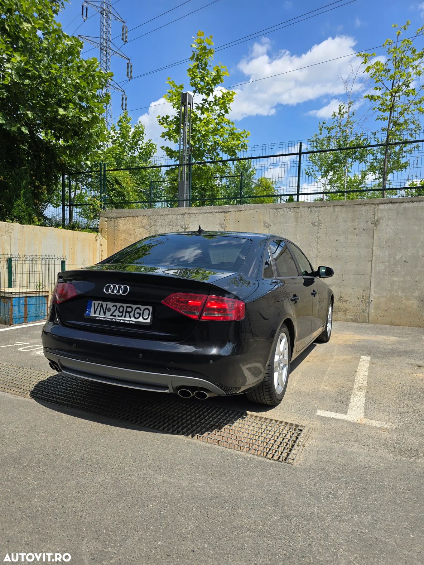 Audi A4 - 1
