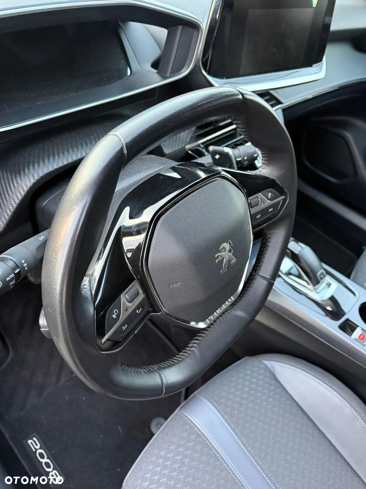 Peugeot 2008 1.5 BlueHDi Allure Pack S&S EAT8 - 20