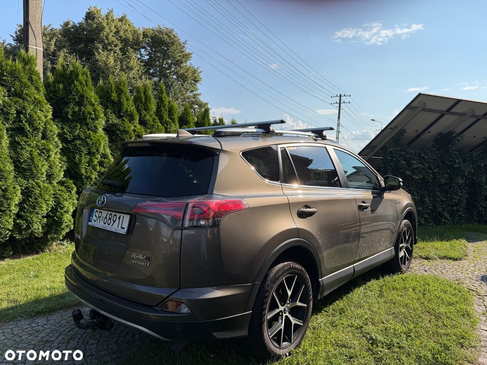 Toyota RAV4 - 5