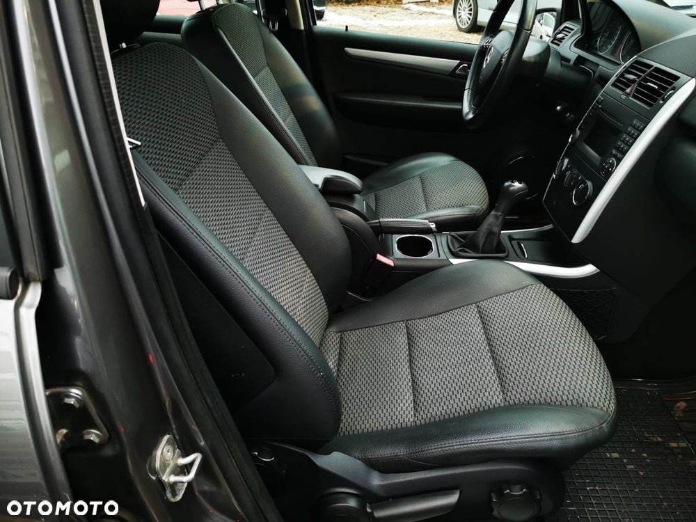 Mercedes-Benz Klasa A 160 BlueEFFICIENCY Avantgarde Special Edition - 5