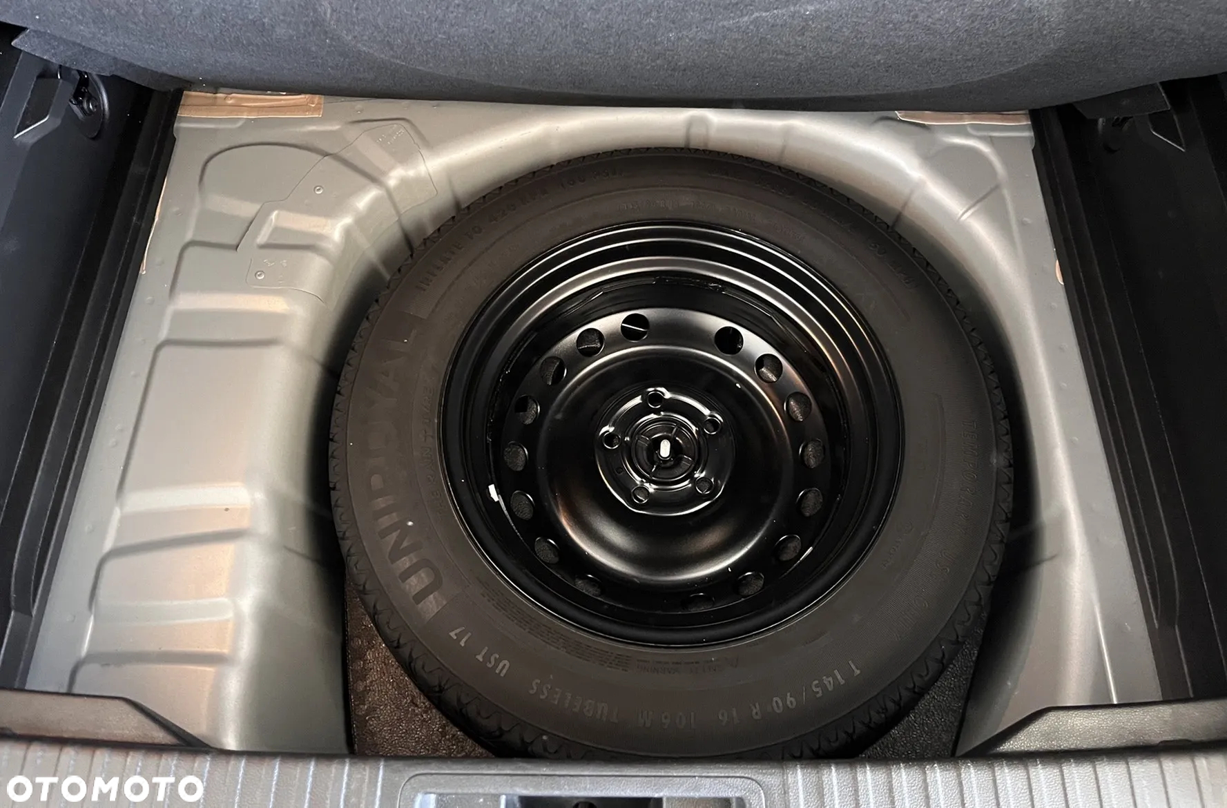 Renault Captur TCe 140 EDC GPF INTENS - 28