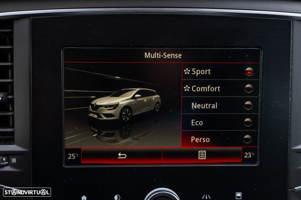 Renault Mégane Sport Tourer 1.5 dCi GT Line - 41