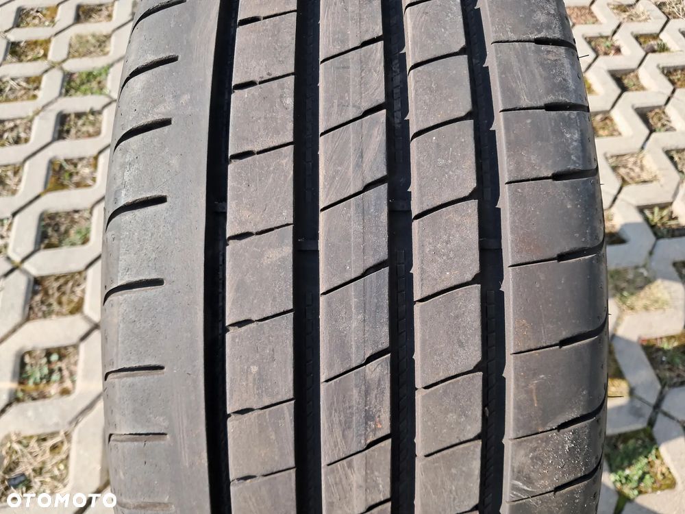 Felga aluminiowa +opona 225/45R19 Goodyear Eagle F1 Asymetric 5 czarna Nissan Quashai Kaszkai KE4096P200 et35 7Jx17" Aluminiowa alufelga F1 225/45R19 koło - 4