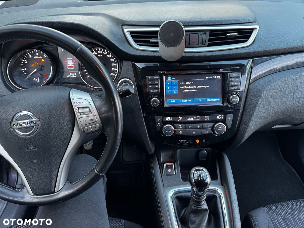 Nissan Qashqai 1.6 DIG-T N-Connecta - 17