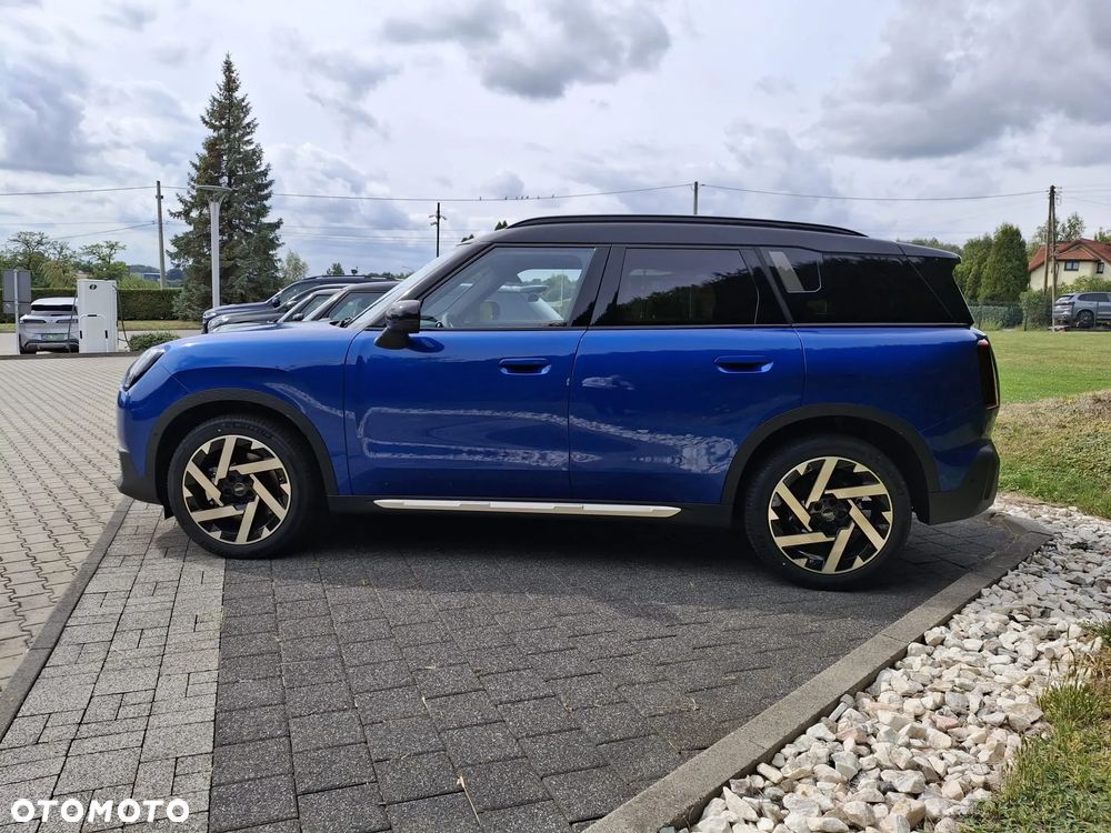 MINI Countryman C mHEV Linia Favoured - 3